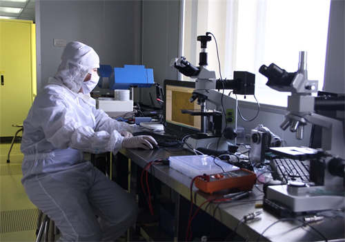 XÂY DỰNG NỀN TẢNG CHIA SẺ PHÒNG THÍ NGHIỆM TẠI VIỆT NAM: THỰC TRẠNG VÀ TÍNH KHẢ THI